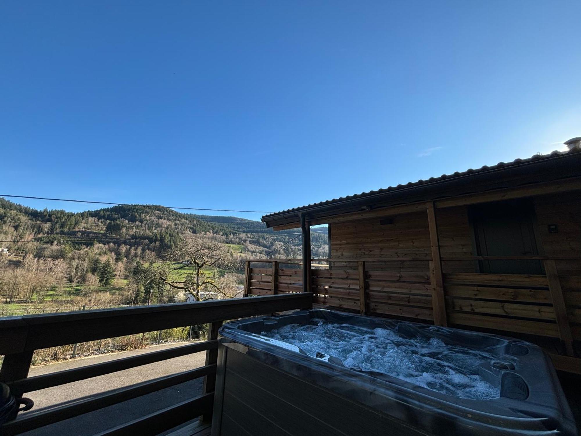 Chalet Du Faubourg & Jacuzzi, Proximite Gerardmer & La Bresse Rochesson Zewnętrze zdjęcie
