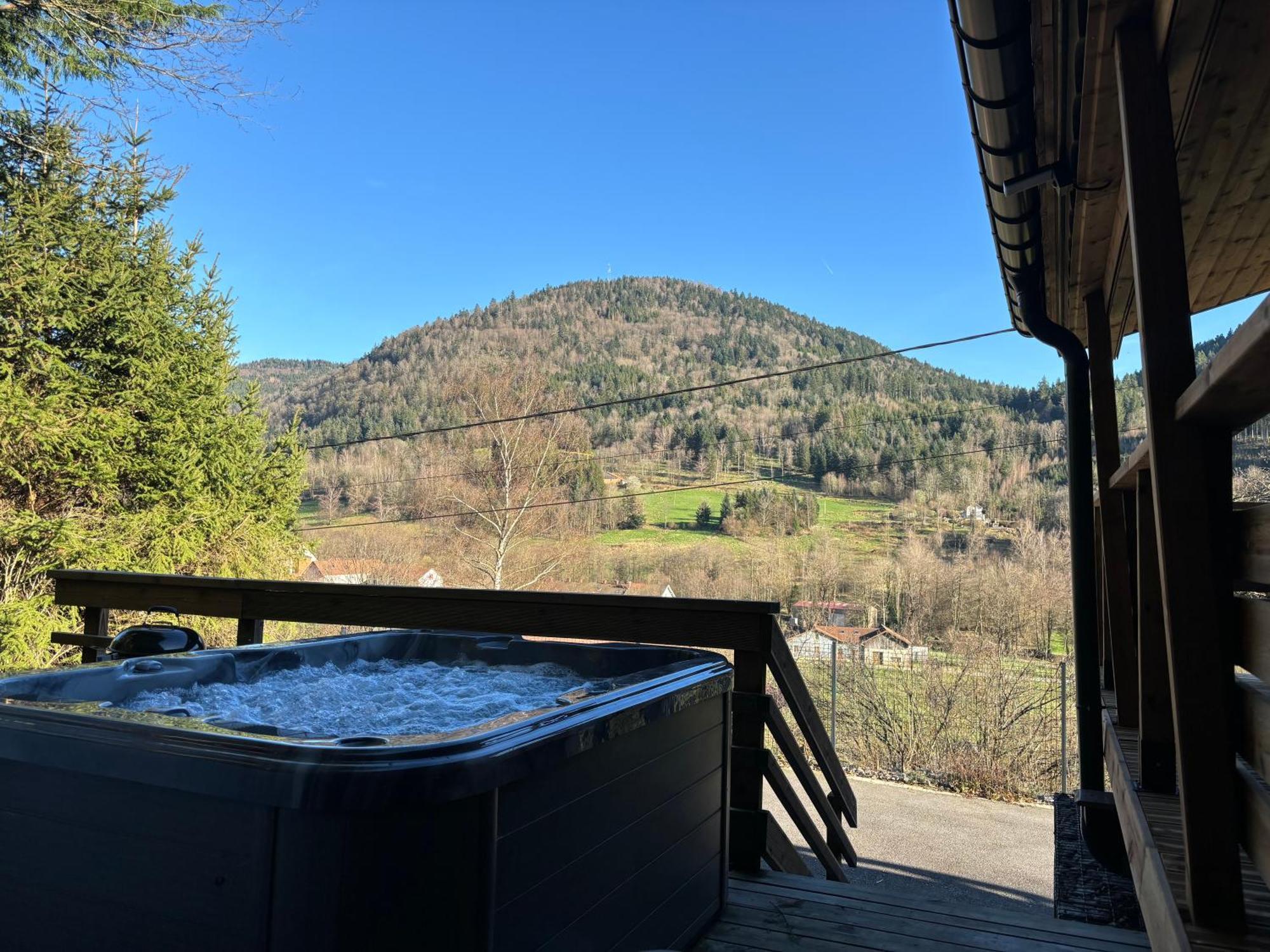 Chalet Du Faubourg & Jacuzzi, Proximite Gerardmer & La Bresse Rochesson Zewnętrze zdjęcie